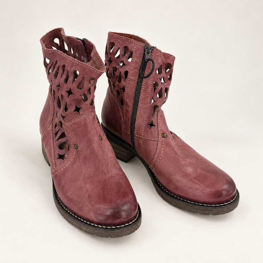 Dromedaris Boho Laser Cut Leather Ankle Boots Women 39 Plum Distressed Lug Sole